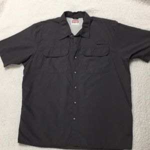 Wrangler short sleeved button down shirt XL gray